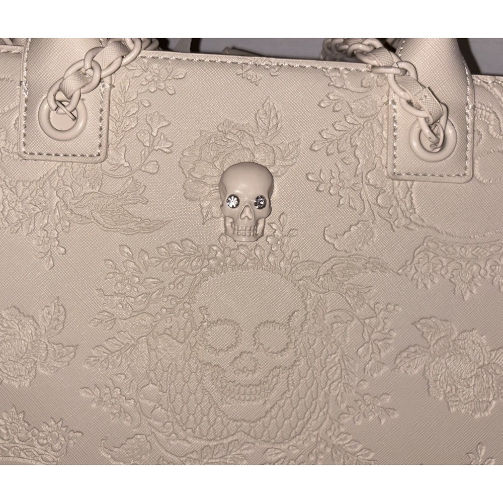 Betsey Johnson Xokiara2 Embossed Tote Bag White Skulls Halloween Satchel Purse - Picture 4 of 16